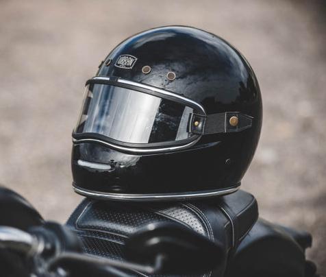 files/HELMETS_24a91ffc-4c84-4f31-94f6-958456ddb135.jpg