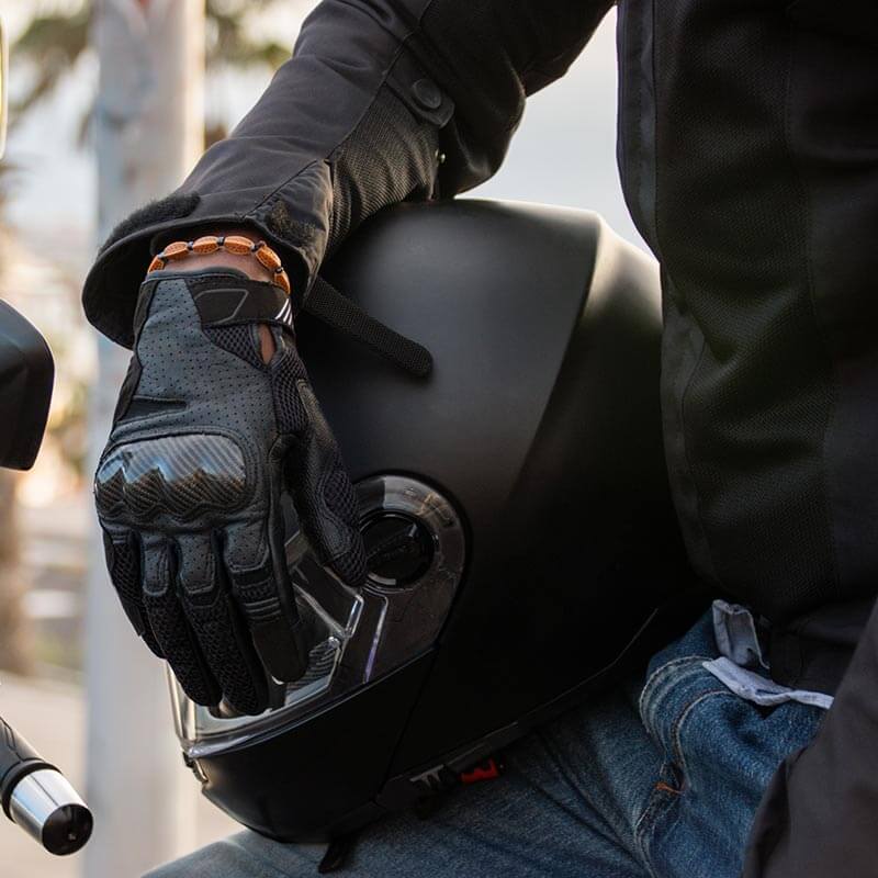 ML-HELMETS-ACCORDION